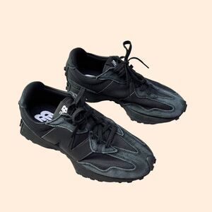 New Balance 327 Triple Black Sneakers